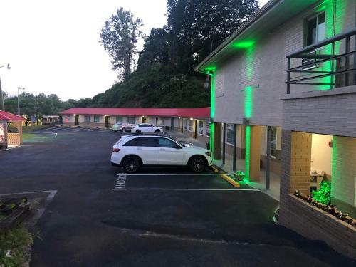 Motel Ellijay Inn