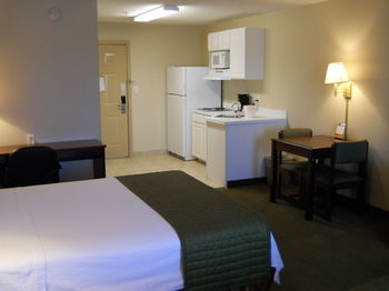 Hotel Ashton Inn & Suites