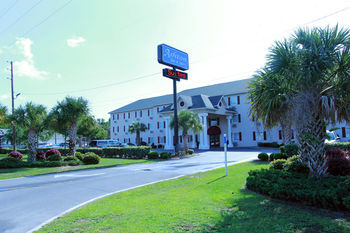 Hotel Ashton Inn & Suites