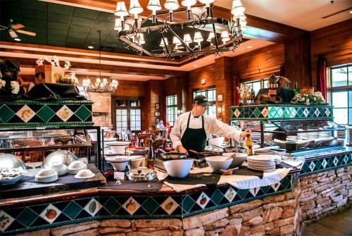 Hotel Brasstown Valley Resort & Spa