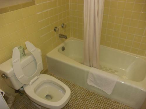 Deerwood Resort Motel And Campgrounds