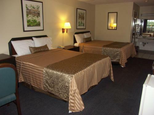 Deerwood Resort Motel And Campgrounds