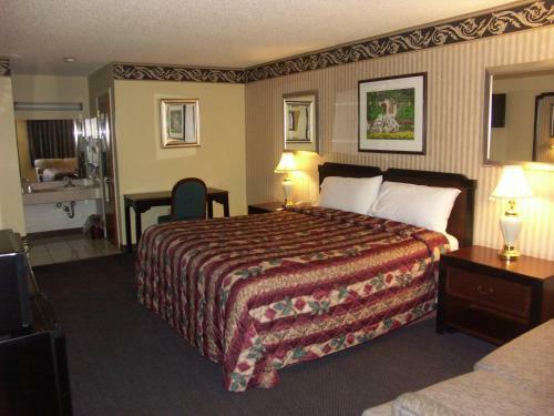 Deerwood Resort Motel And Campgrounds