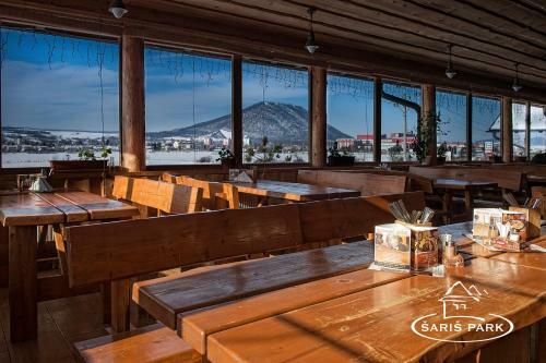 Hotel Penzion Saris Park