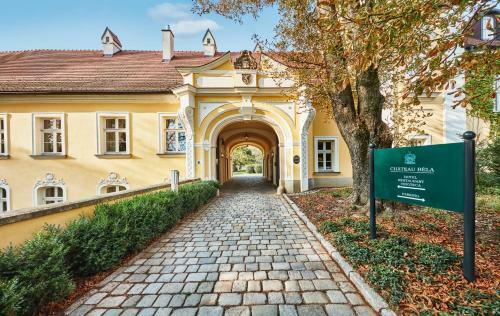 Hotel Chateau B�la