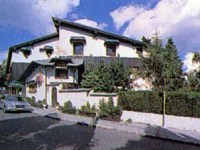 Hotel N 16(.)