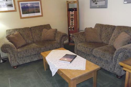 Alaska's Lake Lucille Bed & Breakfast