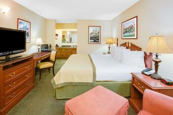 Motel Baymont Inn & Suites - Ozark