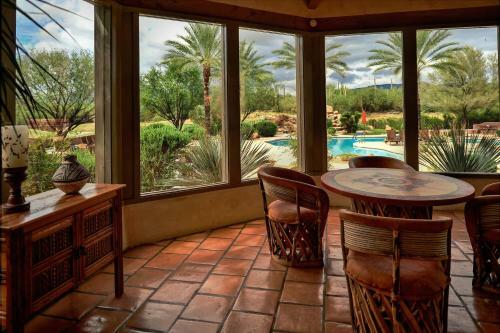 Hotel Rancho Manana Resort