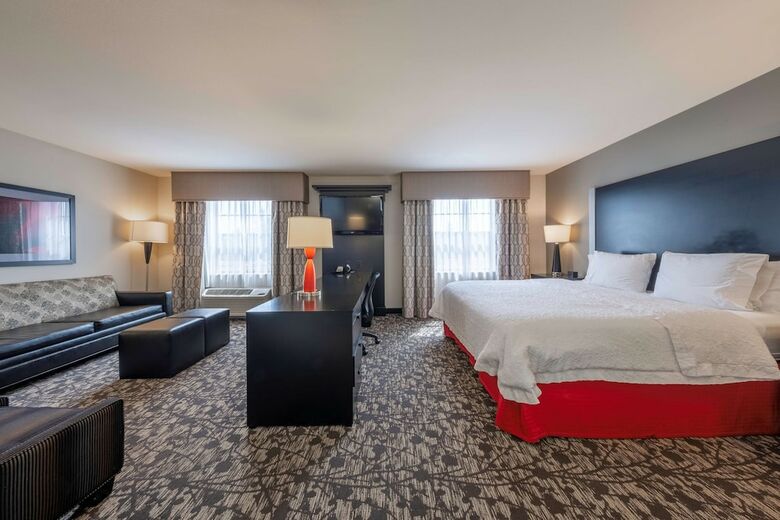 Hotel Hampton Inn & Suites Dupont