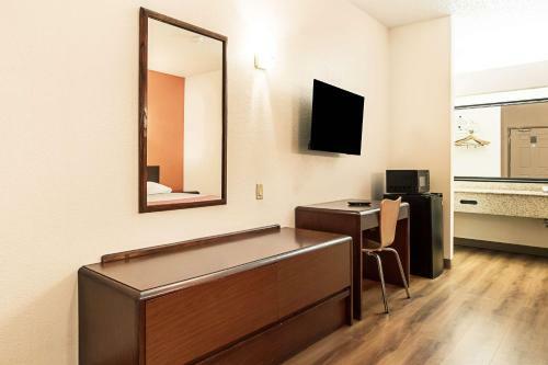 Motel 6 - Covington