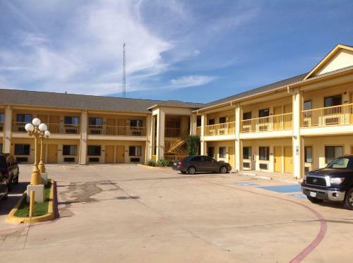 Motel Budgetel Inn And Suites