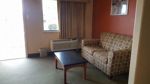 Motel Budgetel Inn And Suites