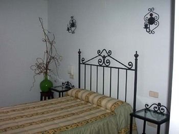 Hostal El Manantial De Gredos