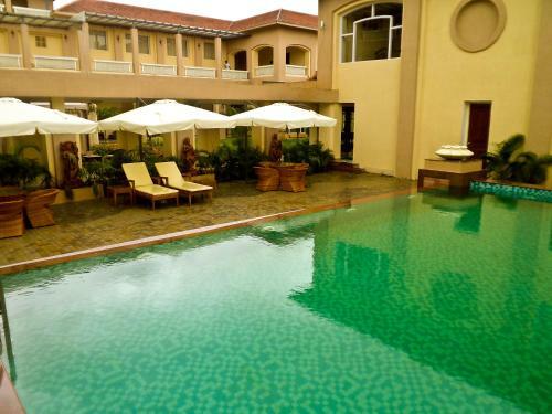 Hotel Pramod Convention & Club Resort