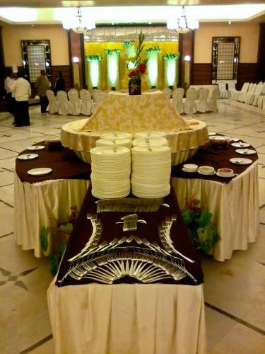 Hotel Pramod Convention & Club Resort