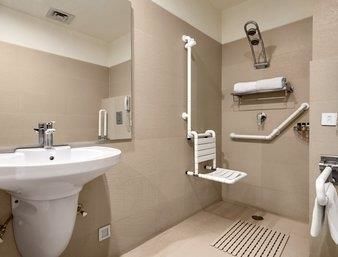 Hotel Ramada Jalandhar City Center