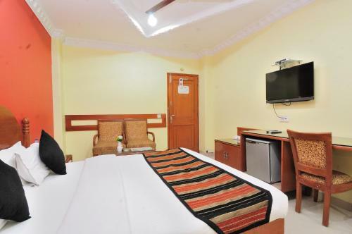 Hotel Maharaja Residency