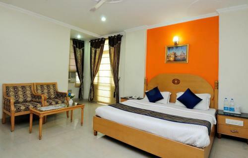 Hotel Maharaja Residency