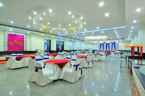 Hotel Maharaja Residency