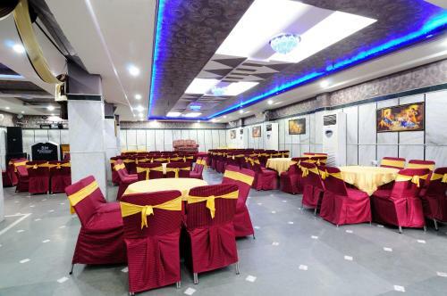 Hotel Maharaja Residency