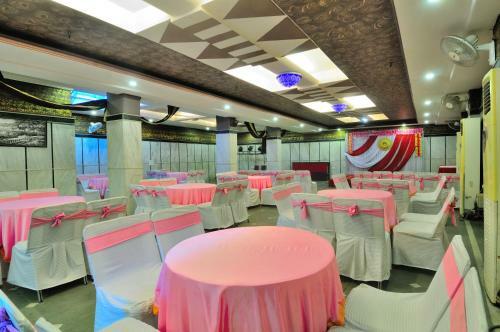 Hotel Maharaja Residency