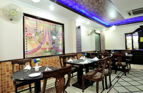 Hotel Maharaja Residency