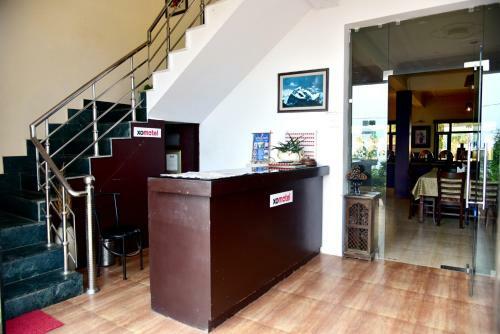 Hotel Xomotel Ranikhet Heights