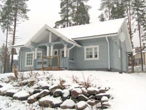 Holiday Home Lumikellomaa