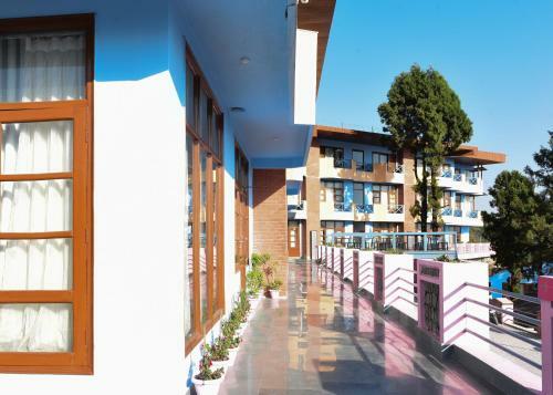 Hotel Tulip Inn Green & Breeze