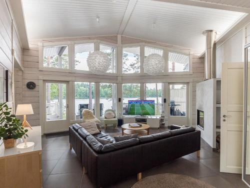 Holiday Home Villa Aallokko