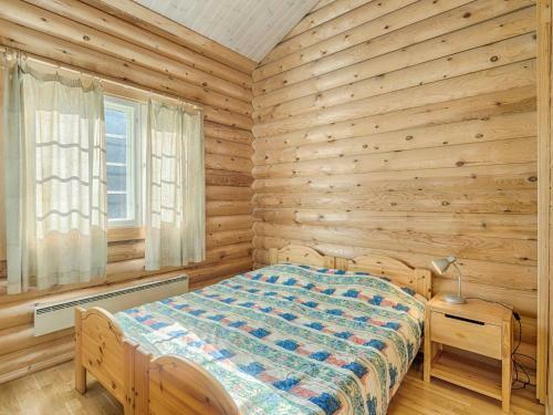 Holiday Home Valkealammi