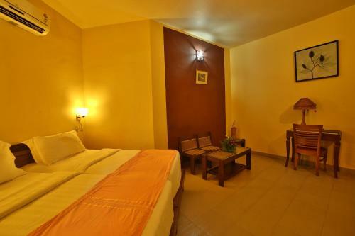 Hotel Deshadan Cliff & Beach Resort,varkala