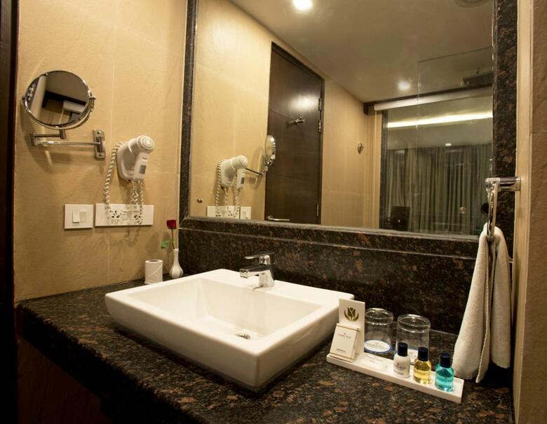 Hotel Golden Tulip Chandigarh, Panchkula