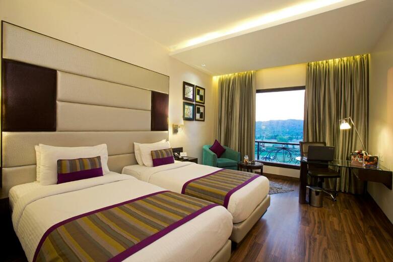 Hotel Golden Tulip Chandigarh, Panchkula