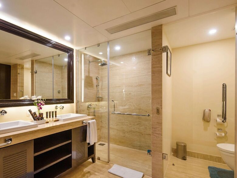 Hotel Grand Mercure Goa Shrem Resort