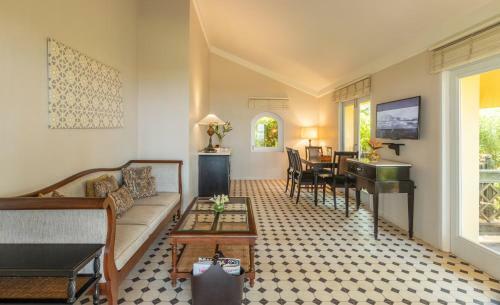 Hotel Vivanta By Taj Holiday Village