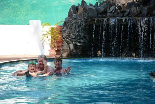 Hotel Silver Sands Sunshine - Angaara