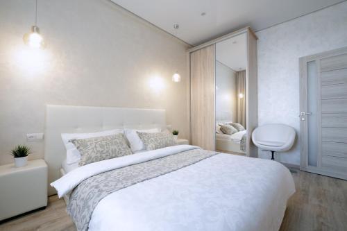 Apartamento Vip On Sq Nezavisimosti Marksa 8