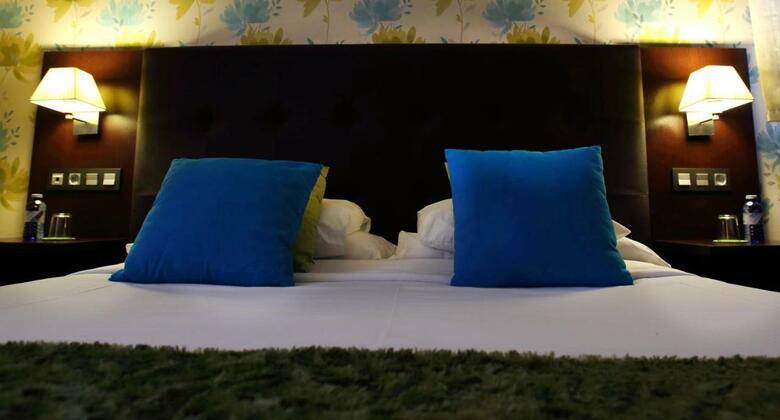 Hotel Rural - Restaurante El Rinc�n de Don Pelayo