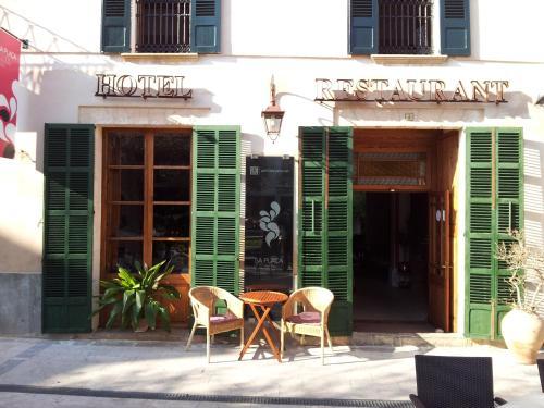 Petit Hotel Sa Pla�a