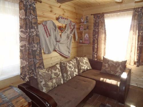 Agroturismo Usadba Domik V Pushche