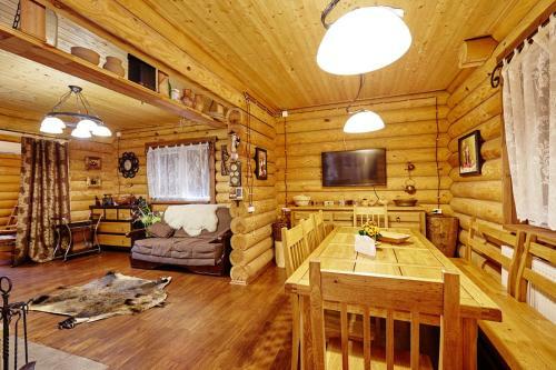 Agroturismo Usadba Domik V Pushche