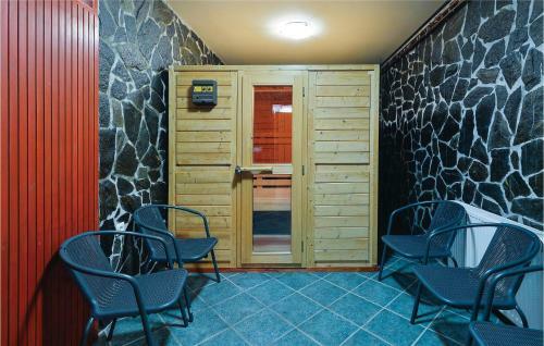 Two-bedroom Holiday Home In Stubicke Toplice