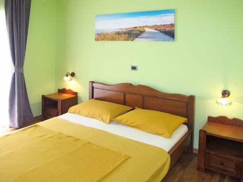 Holiday Home Villa Eldina (pul485)