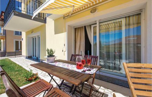 Three-bedroom Apartment In Matulji