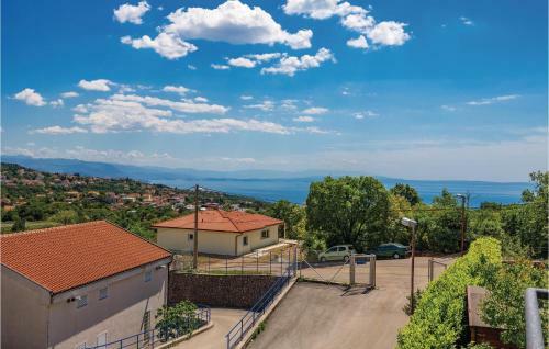 Three-bedroom Apartment In Matulji