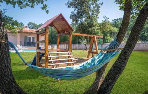 Two-bedroom Holiday Home In Vodnjan