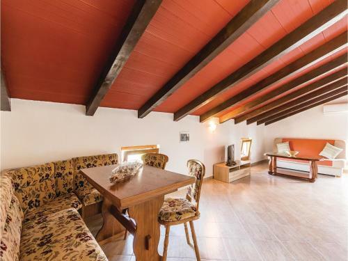 Two-bedroom Holiday Home In Medulin