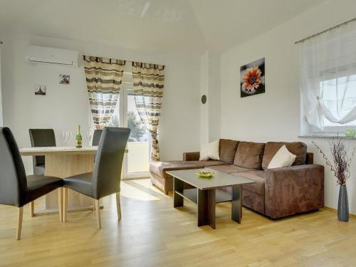 Apartment House Kralj